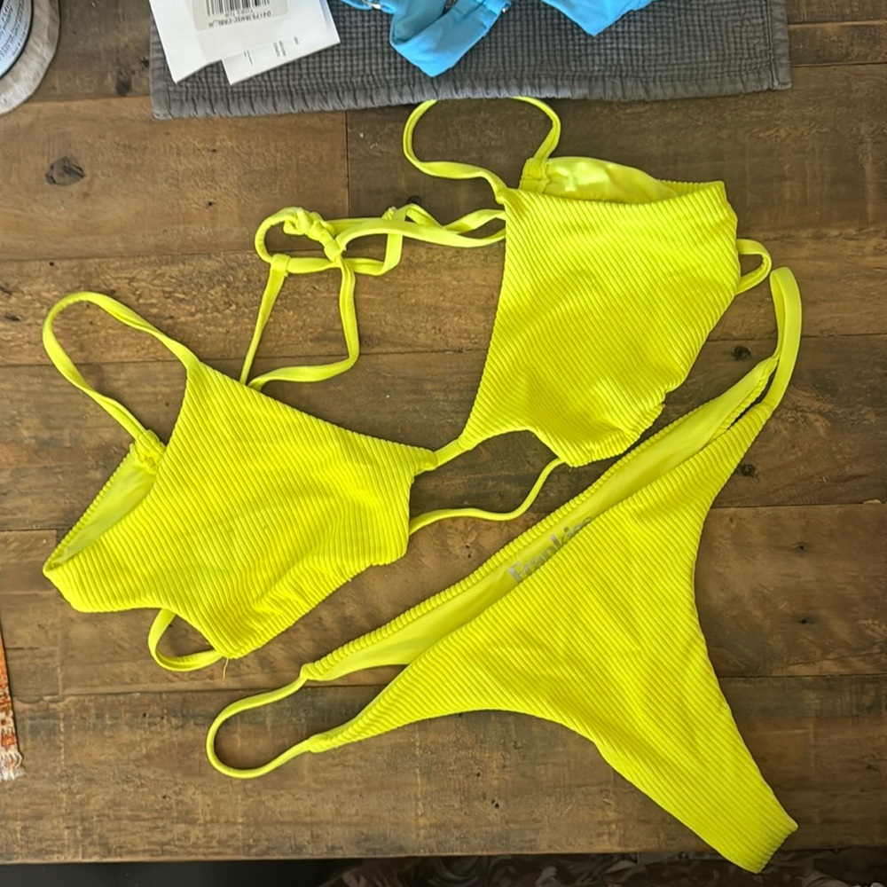 Frankie’s Bikini